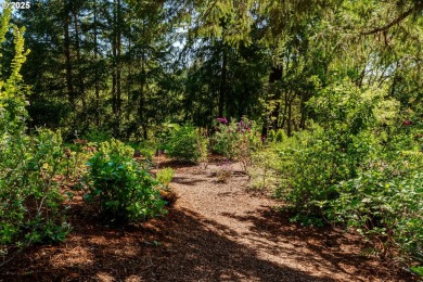 Incredible opportunity to own a home overlooking Hidden Valley on Hidden Valley Golf Course in Oregon - for sale on GolfHomes.com, golf home, golf lot