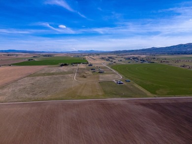 Welcome to country living at its finest! This beautiful 5-acre on Old Baldy Golf Course in Montana - for sale on GolfHomes.com, golf home, golf lot