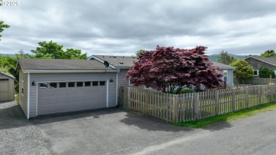 Welcome to this delightful three-bedroom, two-bath home situated on Gearhart Golf Links in Oregon - for sale on GolfHomes.com, golf home, golf lot