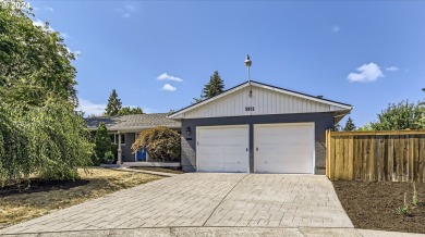 This charming one-level ranch-style home is located at 3931 NW on Rock Creek Country Club in Oregon - for sale on GolfHomes.com, golf home, golf lot