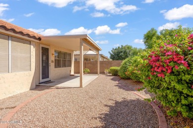 This gorgeous 2 bedroom, 2 bath home with a den is located in on Arizona Traditions Golf Club in Arizona - for sale on GolfHomes.com, golf home, golf lot