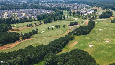Welcome to 12 Oaks living at its finest!  Fresh new paint on The Club At Twelve Oaks in North Carolina - for sale on GolfHomes.com, golf home, golf lot