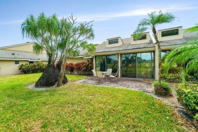 Discover the charm of this well-designed 3-bedroom, 2.5-bathroom on Fountains Golf and Country Club in Florida - for sale on GolfHomes.com, golf home, golf lot