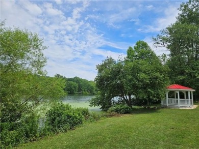 Have you ever dreamed about having a home near the lake? on Mannitto Golf Club in Pennsylvania - for sale on GolfHomes.com, golf home, golf lot