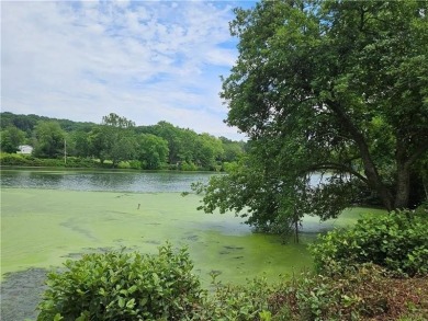 Have you ever dreamed about having a home near the lake? on Mannitto Golf Club in Pennsylvania - for sale on GolfHomes.com, golf home, golf lot