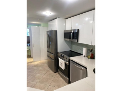 Fantastic corner garden apartment located on the ground floor on Oaks Country Club in Florida - for sale on GolfHomes.com, golf home, golf lot