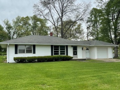 PRICE DRASTICALLY REDUCED!!! Elegantly remodeled 3 BR, 2 bath on Mt Carmel Municipal Golf Course in Illinois - for sale on GolfHomes.com, golf home, golf lot