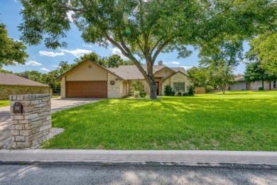 This 3/2/2 beautiful home in Meadowlakes Texas is 2,234 sq. feet on Hidden Falls Golf Club in Texas - for sale on GolfHomes.com, golf home, golf lot