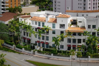 This stunning penthouse spans 3,501 sqft of luxurious indoor on  in Florida - for sale on GolfHomes.com, golf home, golf lot