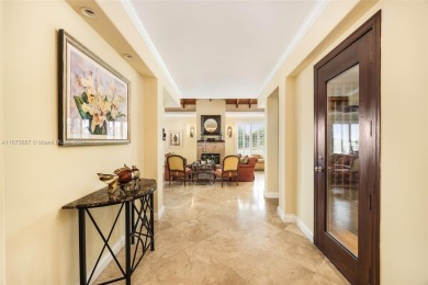 This stunning penthouse spans 3,501 sqft of luxurious indoor on  in Florida - for sale on GolfHomes.com, golf home, golf lot