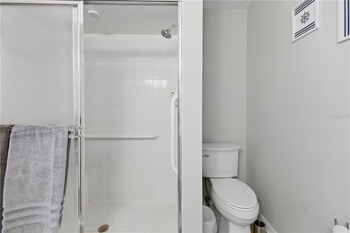 Welcome Home! LOVELY VILLA BEING OFFERED FULLY FURNISHED AND on The Links of Spruce Creek in Florida - for sale on GolfHomes.com, golf home, golf lot