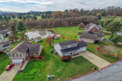 Above average 3 bedroom, 2 and a half bath home on a quiet dead on Silver Lake Golf Course in Tennessee - for sale on GolfHomes.com, golf home, golf lot