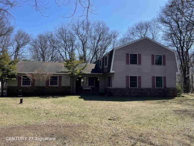 Welcome to 7229 S Lake Bluff! This newly revamped home is on Terrace Bluff Golf Course in Michigan - for sale on GolfHomes.com, golf home, golf lot