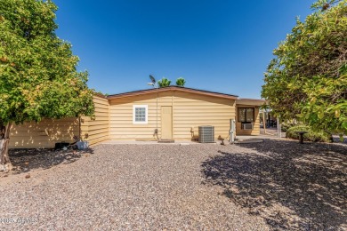 This spacious home features a SPLIT floorplan w/ 3 BEDROOMS & 2 on Sun Lakes Country Club in Arizona - for sale on GolfHomes.com, golf home, golf lot