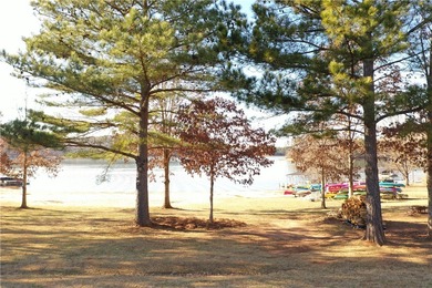 Premier Homesite in Chickasaw Point - Seasonal Lake Hartwell on The Trail At Chickasaw Pointe in South Carolina - for sale on GolfHomes.com, golf home, golf lot