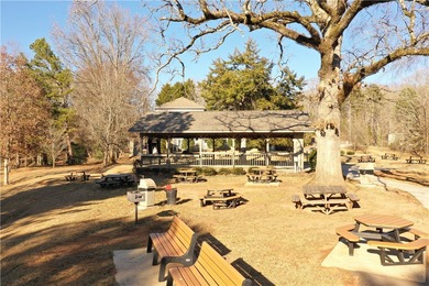 Premier Homesite in Chickasaw Point - Seasonal Lake Hartwell on The Trail At Chickasaw Pointe in South Carolina - for sale on GolfHomes.com, golf home, golf lot