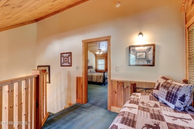 Gorgeous, Updated Investment Cabin Available in Pigeon Forge! on Gatlinburg Golf Course in Tennessee - for sale on GolfHomes.com, golf home, golf lot