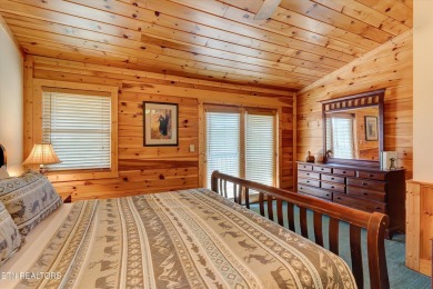 Gorgeous, Updated Investment Cabin Available in Pigeon Forge! on Gatlinburg Golf Course in Tennessee - for sale on GolfHomes.com, golf home, golf lot