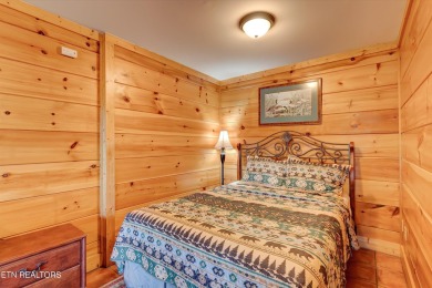Gorgeous, Updated Investment Cabin Available in Pigeon Forge! on Gatlinburg Golf Course in Tennessee - for sale on GolfHomes.com, golf home, golf lot