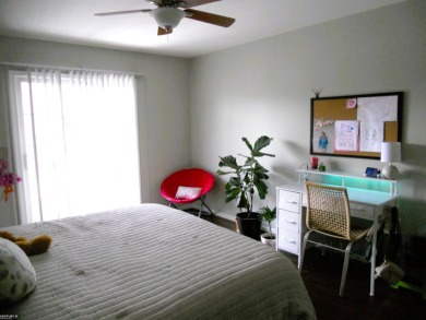 BEAUTIFULLY UPGRADED, SPOTLESS TOWNHOUSE CONDO IN CENTRAL SHELBY on Cherry Creek Golf Club in Michigan - for sale on GolfHomes.com, golf home, golf lot