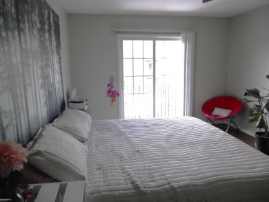 BEAUTIFULLY UPGRADED, SPOTLESS TOWNHOUSE CONDO IN CENTRAL SHELBY on Cherry Creek Golf Club in Michigan - for sale on GolfHomes.com, golf home, golf lot