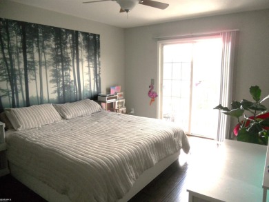 BEAUTIFULLY UPGRADED, SPOTLESS TOWNHOUSE CONDO IN CENTRAL SHELBY on Cherry Creek Golf Club in Michigan - for sale on GolfHomes.com, golf home, golf lot