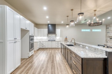 Sleek New transitional home close to the back gate into on Ram Rock Golf Course in Texas - for sale on GolfHomes.com, golf home, golf lot