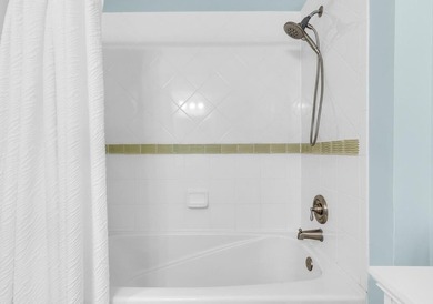 Located in the heart of Baytowne Wharf, this turnkey 5th-floor on Sandestin Golf and Beach Resort - Raven in Florida - for sale on GolfHomes.com, golf home, golf lot