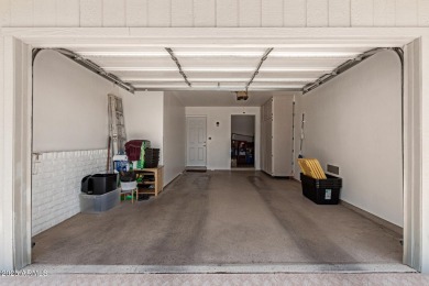 Beautifully remodeled 2-bed, 2-bath home on a corner lot in Sun on Sun City Country Club in Arizona - for sale on GolfHomes.com, golf home, golf lot