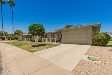 Beautifully remodeled 2-bed, 2-bath home on a corner lot in Sun on Sun City Country Club in Arizona - for sale on GolfHomes.com, golf home, golf lot