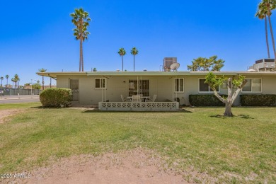 Beautifully remodeled 2-bed, 2-bath home on a corner lot in Sun on Sun City Country Club in Arizona - for sale on GolfHomes.com, golf home, golf lot