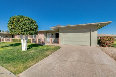 Beautifully remodeled 2-bed, 2-bath home on a corner lot in Sun on Sun City Country Club in Arizona - for sale on GolfHomes.com, golf home, golf lot