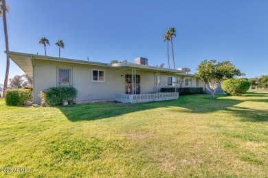 Beautifully remodeled 2-bed, 2-bath home on a corner lot in Sun on Sun City Country Club in Arizona - for sale on GolfHomes.com, golf home, golf lot