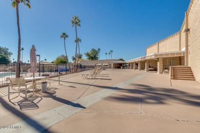 Beautifully remodeled 2-bed, 2-bath home on a corner lot in Sun on Sun City Country Club in Arizona - for sale on GolfHomes.com, golf home, golf lot
