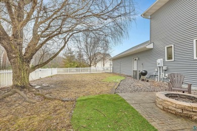 Discover this exceptional 6-bedroom, 4-bathroom home located in on Territory Golf Club in Minnesota - for sale on GolfHomes.com, golf home, golf lot