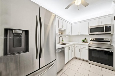 BRIGHT & SPACIOUS 1BR/1.5BA W/913SF OF LIV SPACE. A SPACIOUS LIV on Turnberry Isle Resort and Club in Florida - for sale on GolfHomes.com, golf home, golf lot