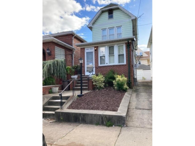 LOCATION X 3 !!!! 3 BED Detached home in PRIME Dyker Heights on Dyker Beach Golf Course in New York - for sale on GolfHomes.com, golf home, golf lot