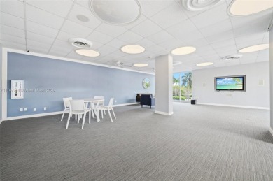 BRIGHT & SPACIOUS 1BR/1.5BA W/913SF OF LIV SPACE. A SPACIOUS LIV on Turnberry Isle Resort and Club in Florida - for sale on GolfHomes.com, golf home, golf lot