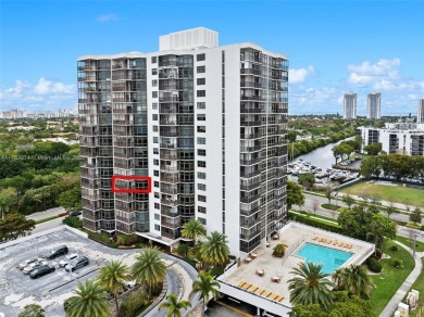BRIGHT & SPACIOUS 1BR/1.5BA W/913SF OF LIV SPACE. A SPACIOUS LIV on Turnberry Isle Resort and Club in Florida - for sale on GolfHomes.com, golf home, golf lot