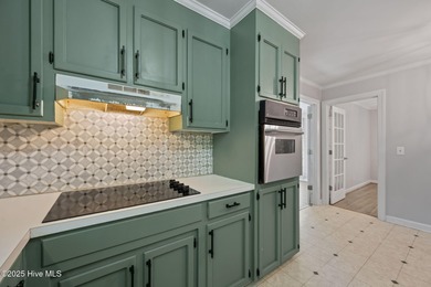 Charming house near 1st Tee of Rock Creek Golf Course. This 2 on Rock Creek Country Club in North Carolina - for sale on GolfHomes.com, golf home, golf lot