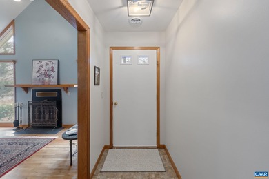 NEW TO THE MARKET!  Easy MAIN LEVEL living in this 3 bed 2 bath on Lake Monticello Golf Course in Virginia - for sale on GolfHomes.com, golf home, golf lot