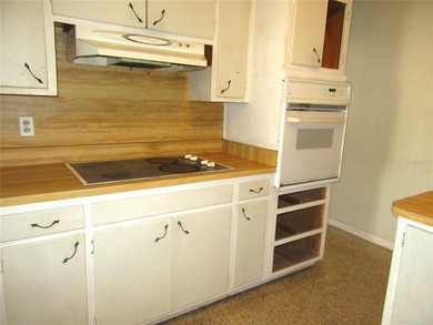 Discover the perfect blend of comfort, convenience, and location on Babe Zaharias Golf Course in Florida - for sale on GolfHomes.com, golf home, golf lot