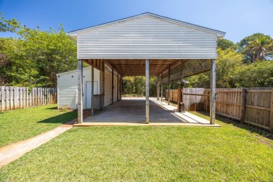 Welcome to this beautifully maintained 3-bedroom, 2-bath on Tiger Point Golf and Country Club in Florida - for sale on GolfHomes.com, golf home, golf lot