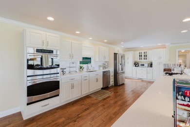 Welcome to Your Dream Home! This stunningly remodeled 3-bedroom on Shawnee Hills Country Club in Illinois - for sale on GolfHomes.com, golf home, golf lot