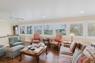 Welcome to Your Dream Home! This stunningly remodeled 3-bedroom on Shawnee Hills Country Club in Illinois - for sale on GolfHomes.com, golf home, golf lot