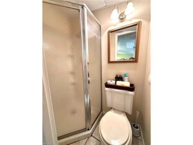 Welcome to this beautifully maintained 2 bedroom, 2 bath mobile on Breckenridge Golf and Country Club in Florida - for sale on GolfHomes.com, golf home, golf lot
