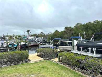 Welcome to this beautifully maintained 2 bedroom, 2 bath mobile on Breckenridge Golf and Country Club in Florida - for sale on GolfHomes.com, golf home, golf lot