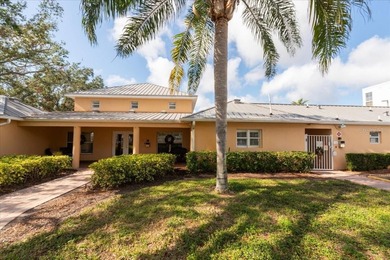 Well Maintained Condo w/ Low Fees & a Beautiful Fairway View! on Pinebrook/Ironwood Golf Course in Florida - for sale on GolfHomes.com, golf home, golf lot