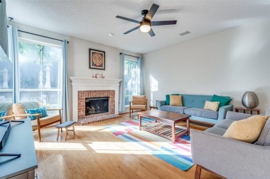 Beautifully Updated Home in the Heart of Oakmont - Corner Lot on Oakmont Country Club in Texas - for sale on GolfHomes.com, golf home, golf lot