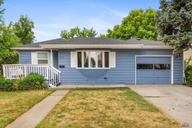 Charming West Side Home - Prime Location!  Enjoy main-level on Meadowbrook Golf Course in South Dakota - for sale on GolfHomes.com, golf home, golf lot
